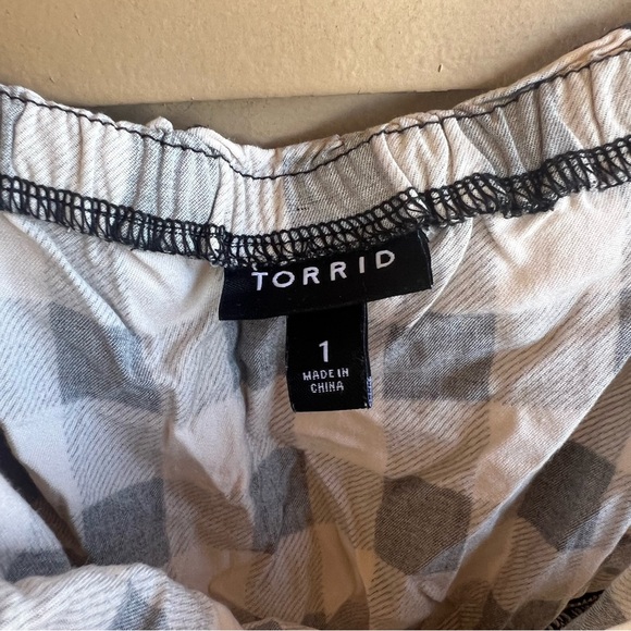 Torrid Challis Tie Straps Romper - Size 1X Gingham Summer Beach Vacation - Picture 5 of 10